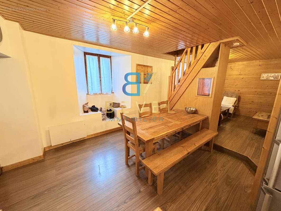 Maison à ORELLE
