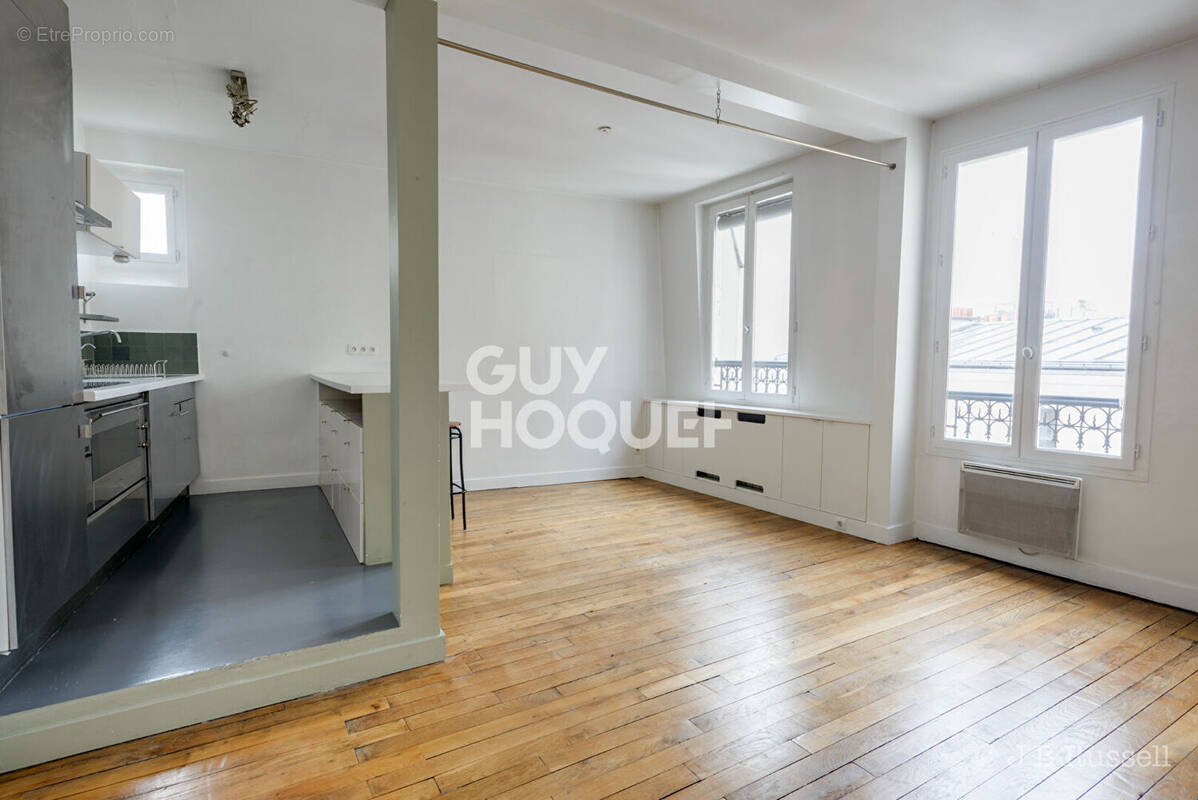 Appartement à PARIS-18E