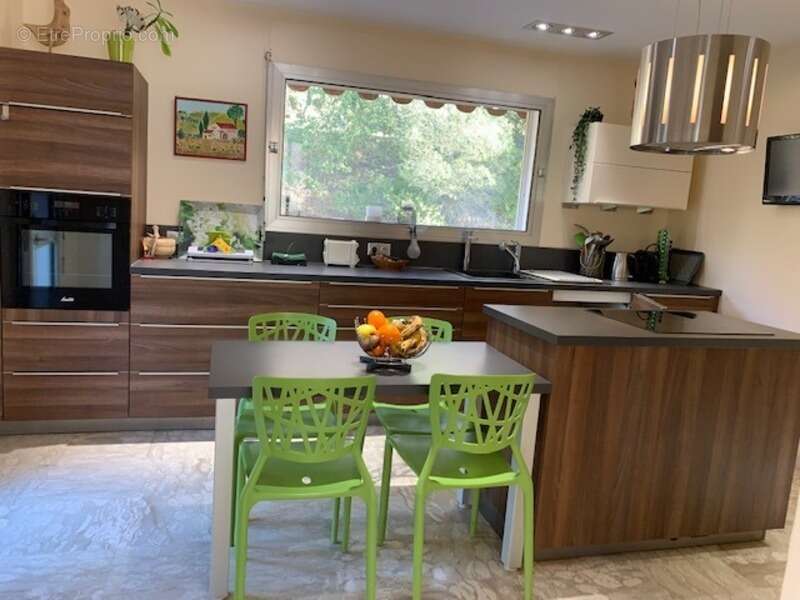 Maison à COLLOBRIERES