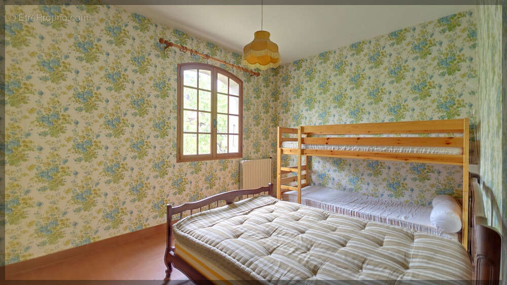 Maison à LES OLLIERES-SUR-EYRIEUX