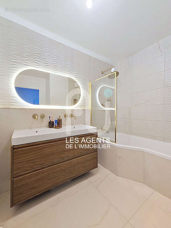 Appartement à ASNIERES-SUR-SEINE