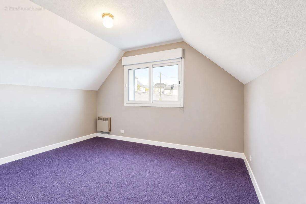 Maison de 6 pièces de 140 m² située à Altillac - photo 8