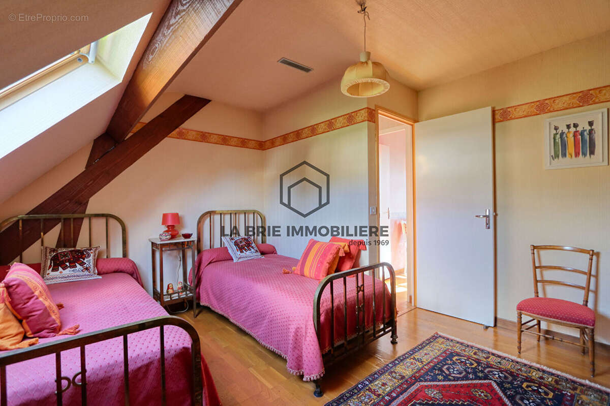 Maison à VILLECRESNES