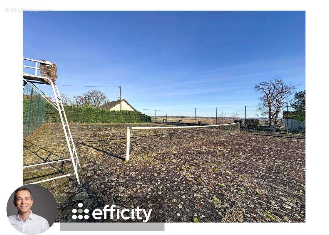 Maison à MONETAY-SUR-ALLIER