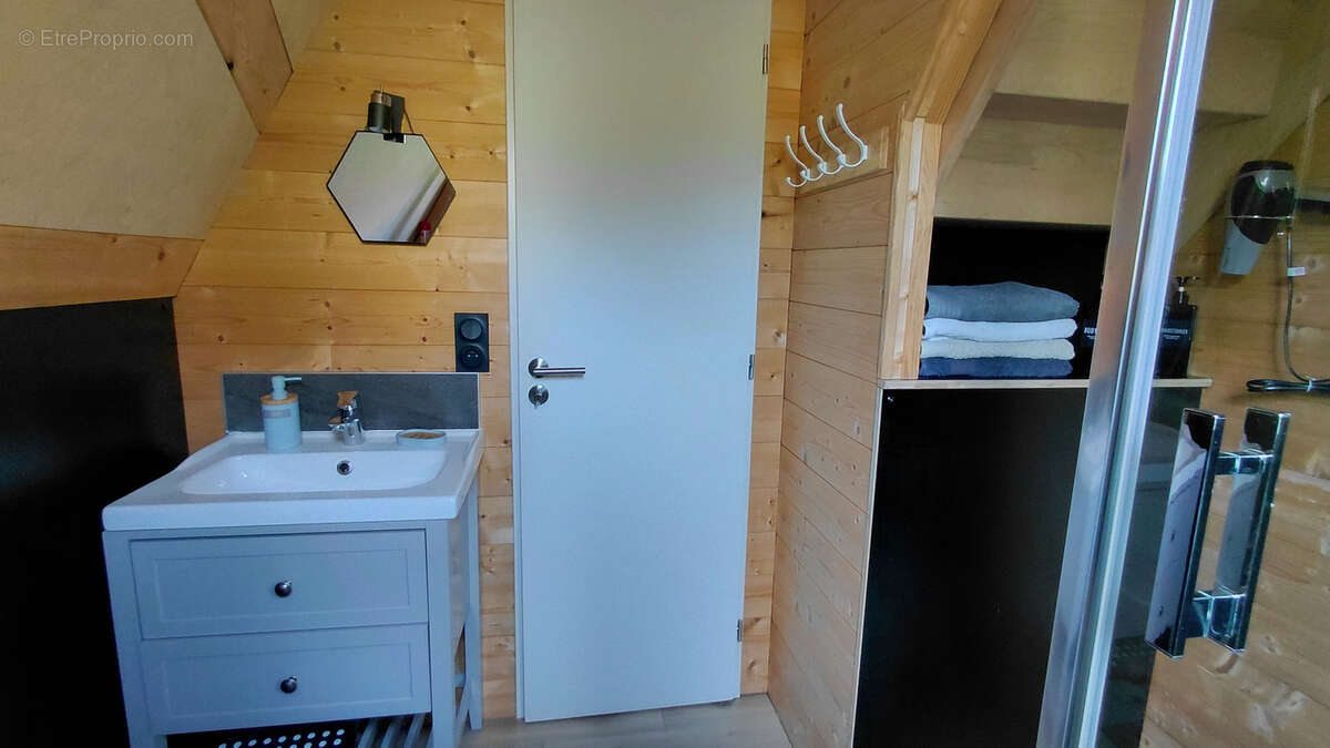 Ensemble de logements atypiques à Loray pour résidence principale ou location - photo 6