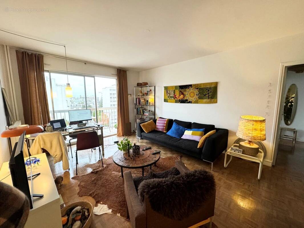 Appartement à PARIS-15E