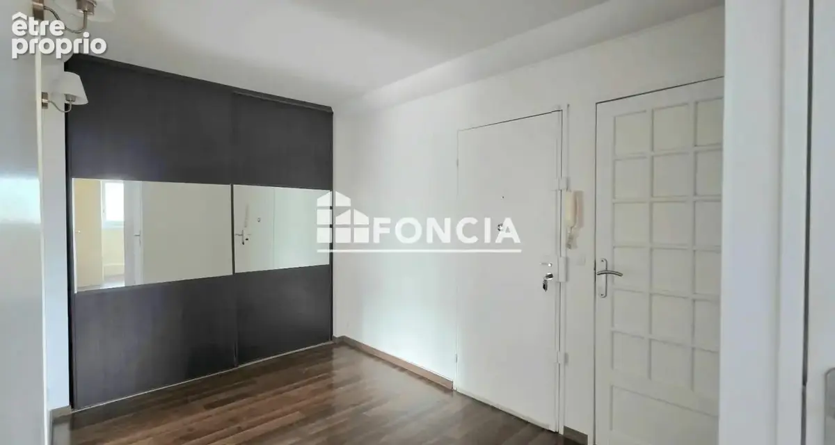 F3 spacieux avec balcon dans résidence sécurisée et fermée - photo 2