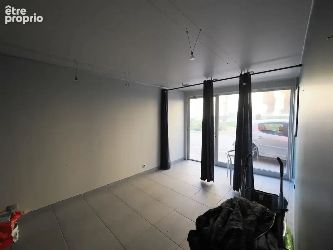 Deuxième pièce au rez de chaussée +- 20 m2