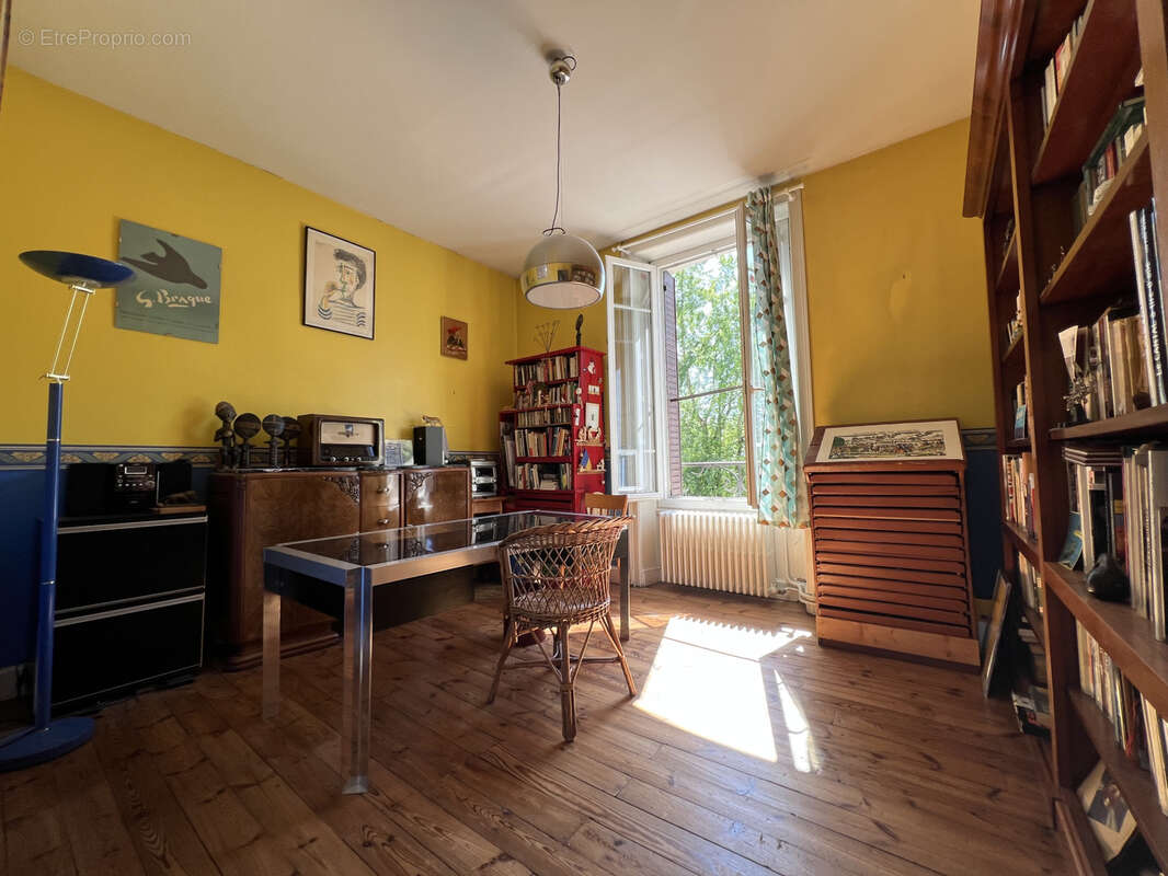 MAISON 7 pièces AURILLAC (15000) avec charmes ancien - photo 8