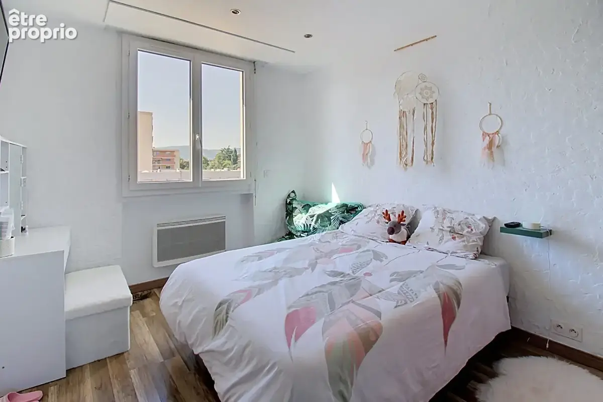 A VENDRE en exclusivité à DRAGUIGNAN Appartement T4 prêt-à-vivre, terrasses et cave - photo 5