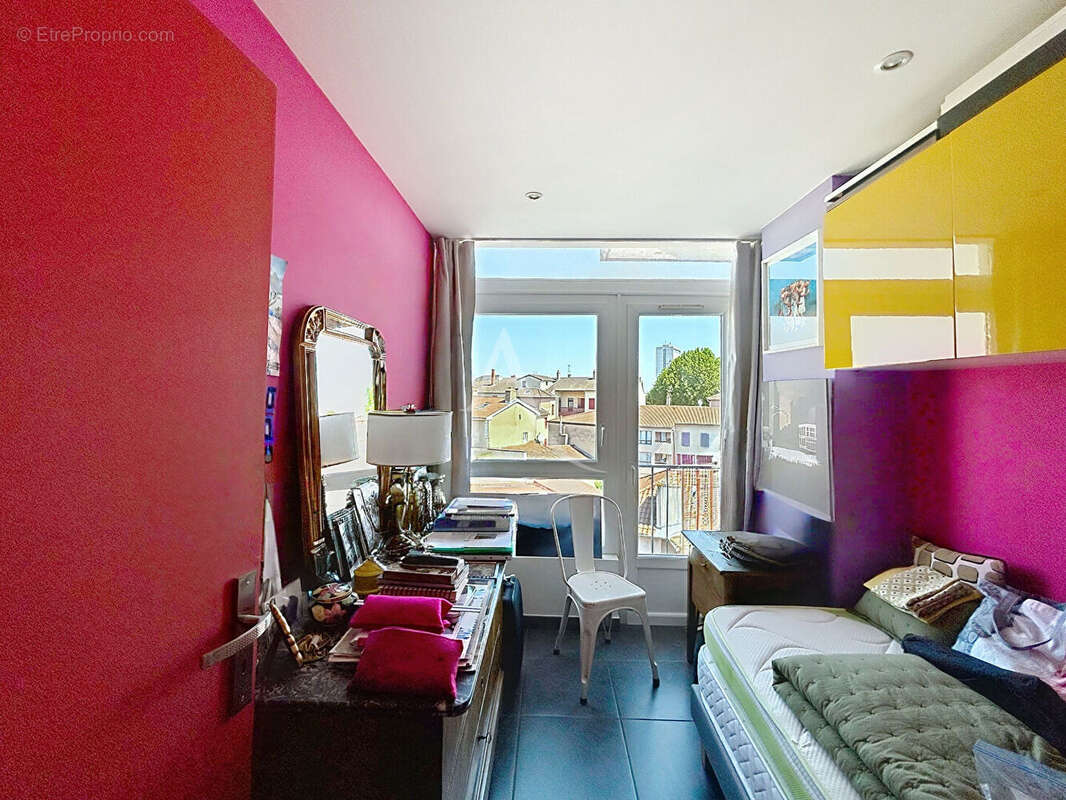 Appartement T3 63m² - Vue dégagée - MÂCON - photo 4