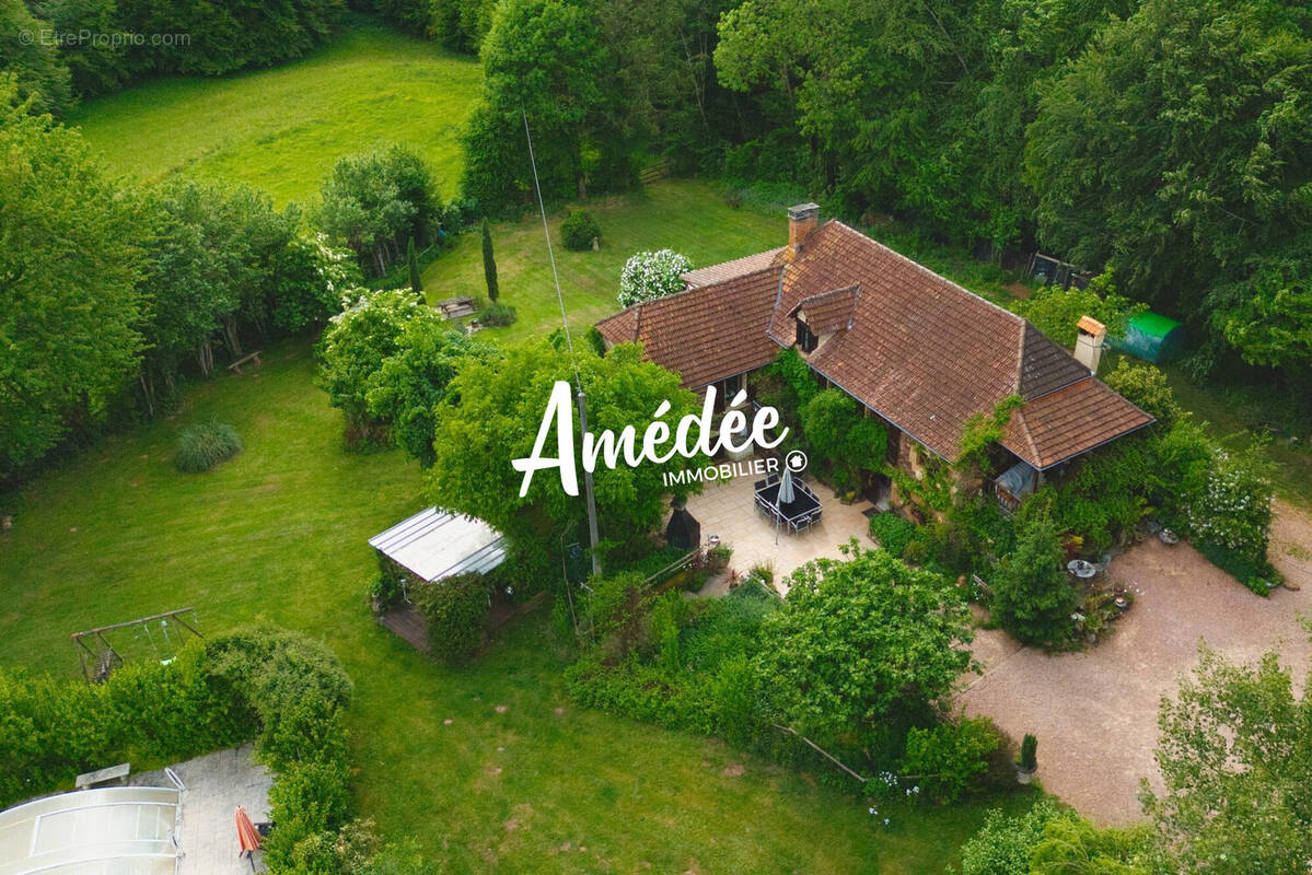 Maison à SAINT-MAURICE-EN-QUERCY