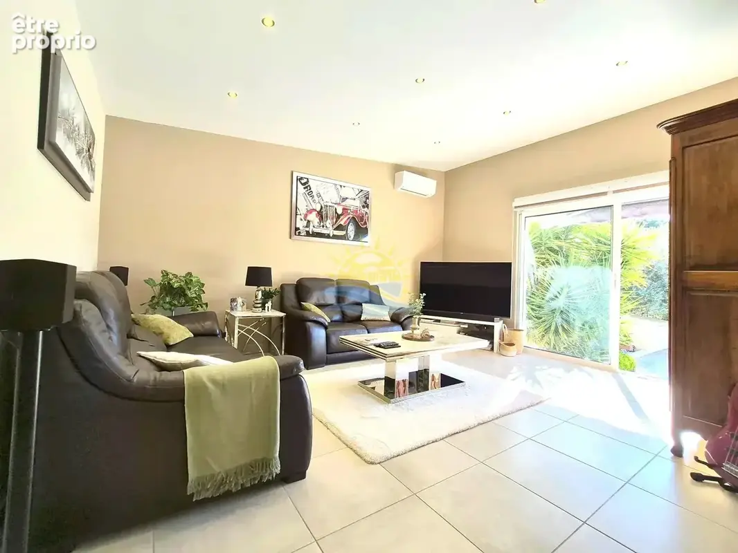 La couronne - maison type 4 sur 1018 m2  de terrain - photo 11
