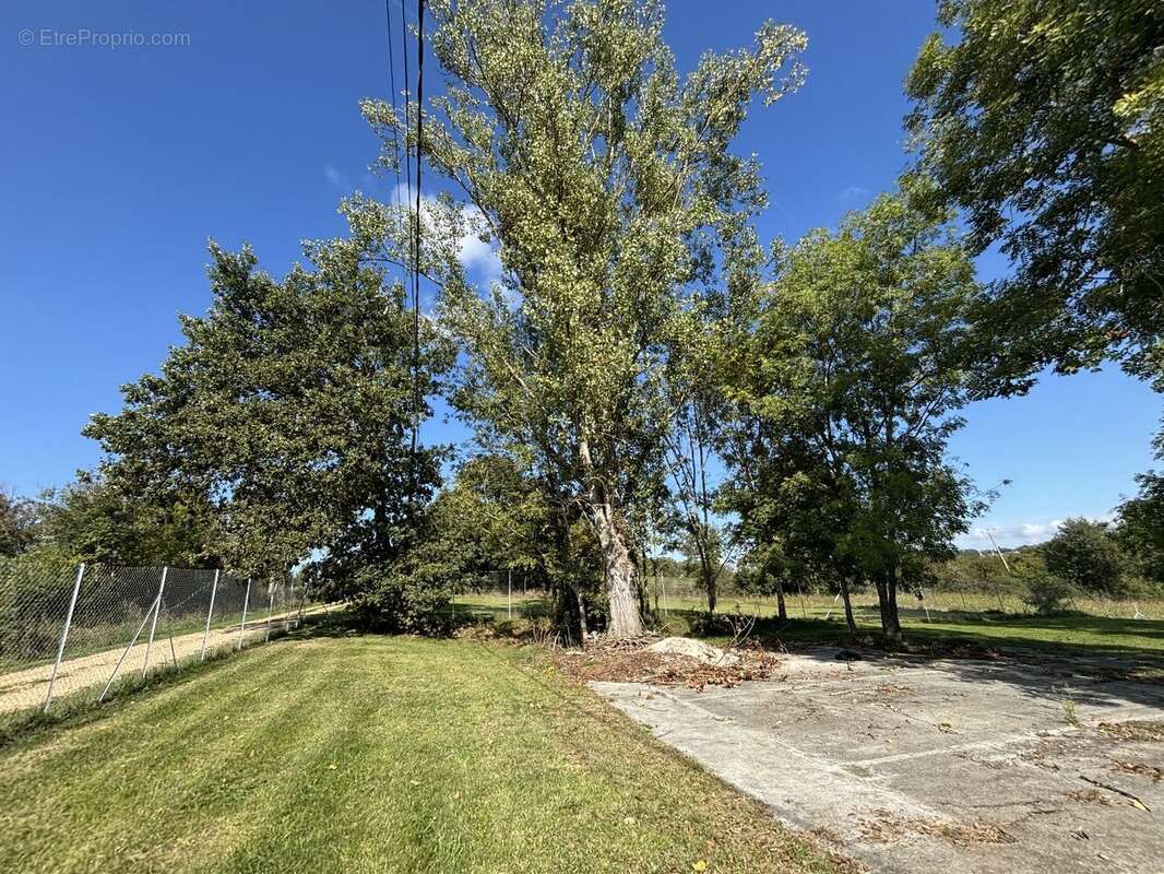 Maison à SAINT-MARCET