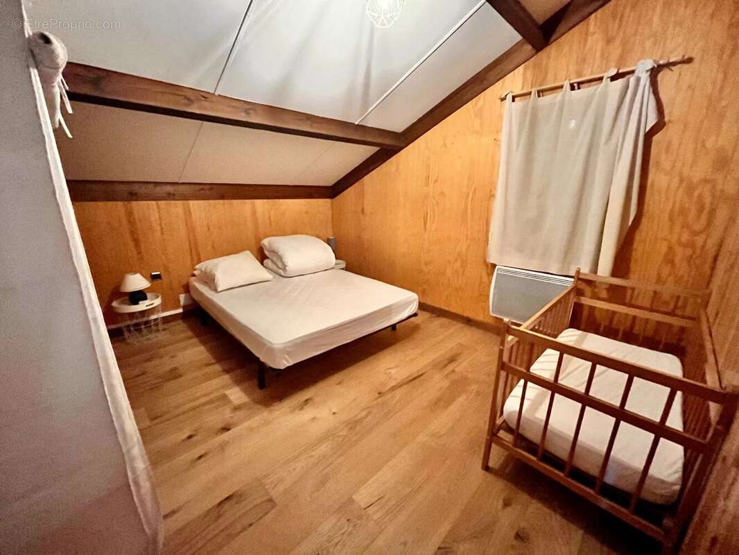 Maison à LES ANGLES