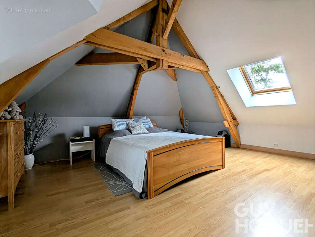 Maison à VENDEUVRE-DU-POITOU