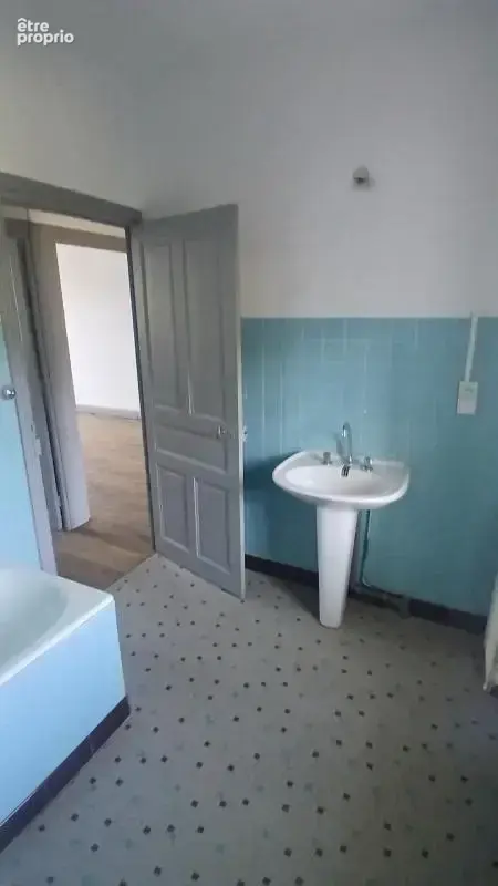 Maison de vilage, proche de tous commerces - photo 6