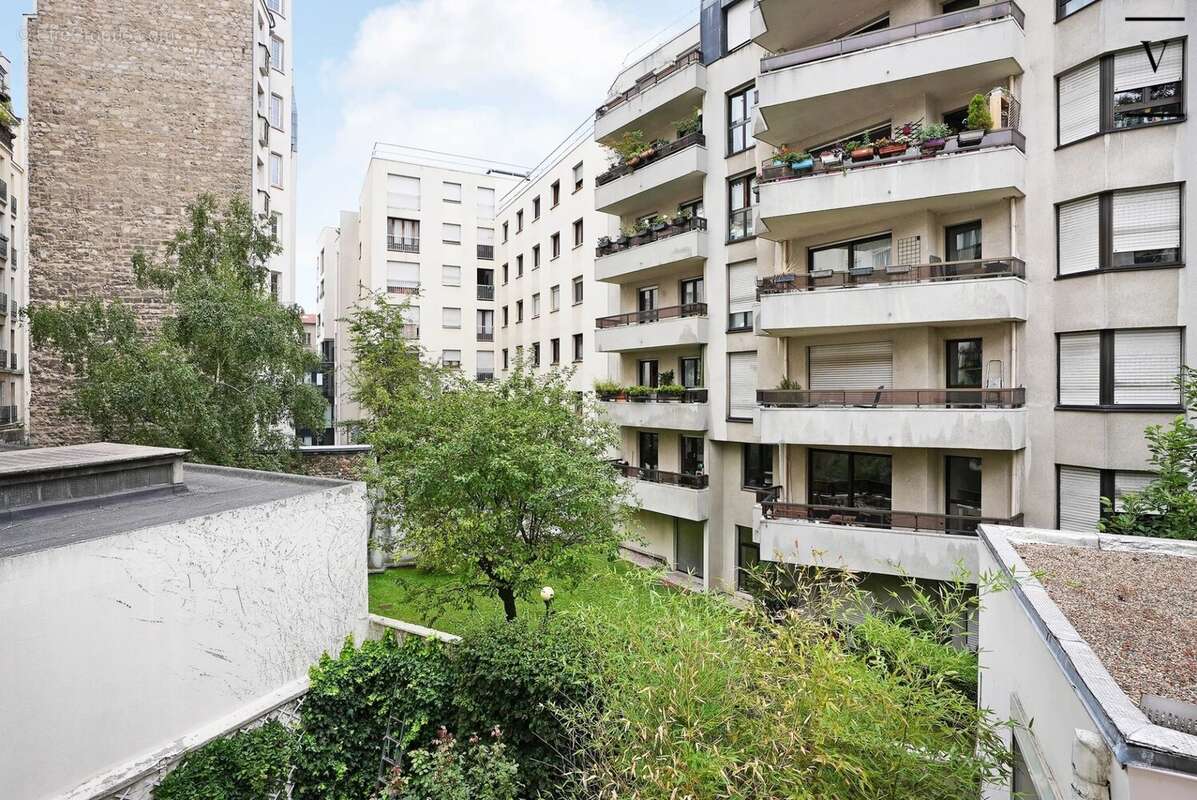 Appartement à PARIS-20E