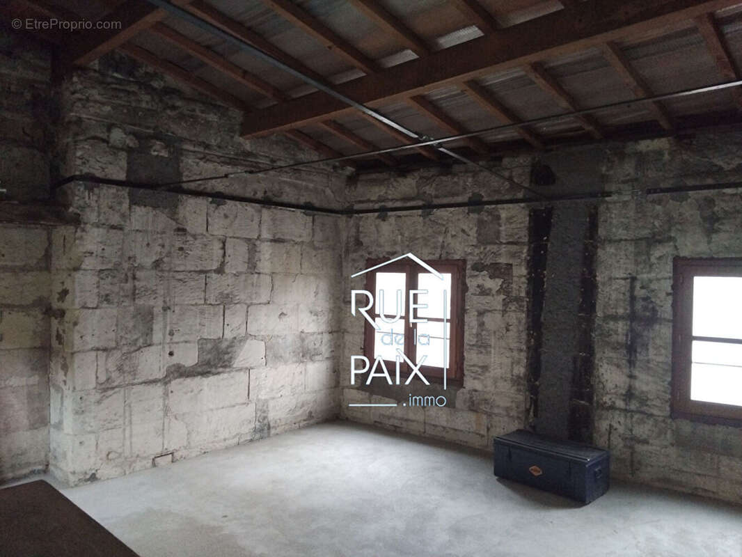 Maison Loudun 7 pièce(s) 300 m2 - photo 13