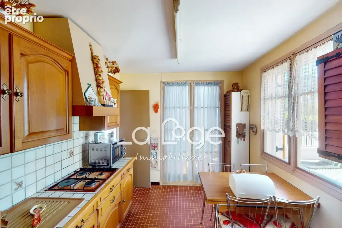 Maison 68 m² à Serres  - photo 4
