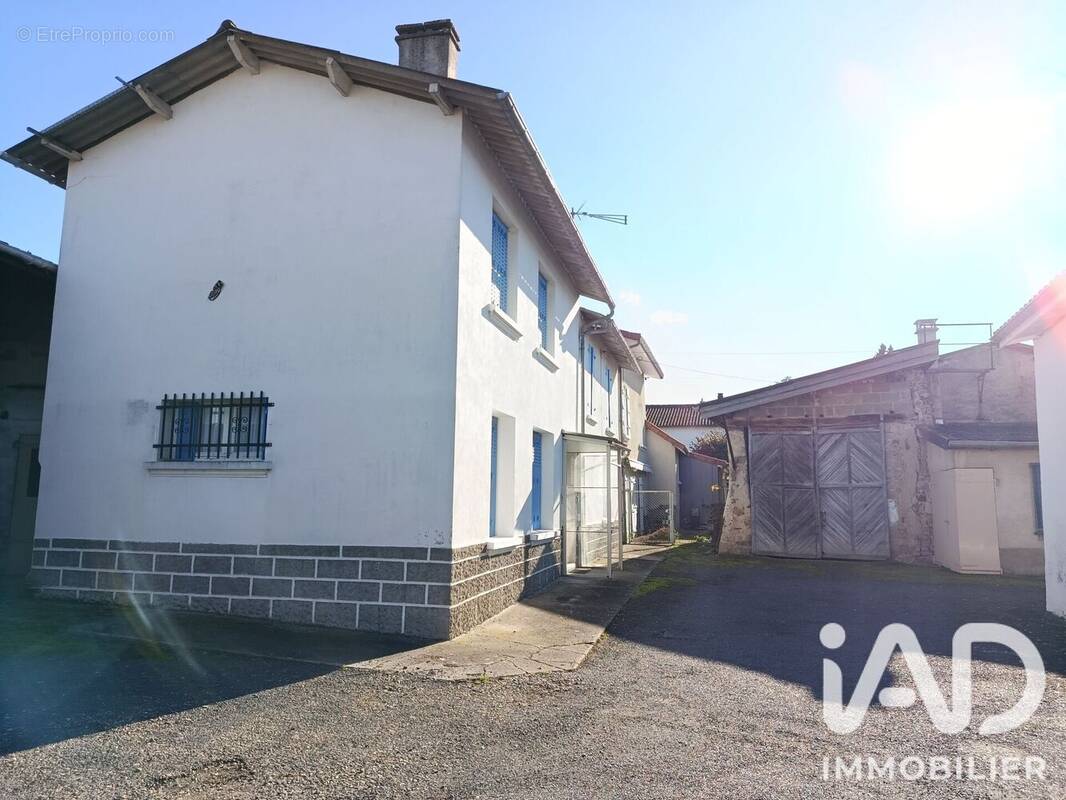Photo 1 - Maison à LEZOUX