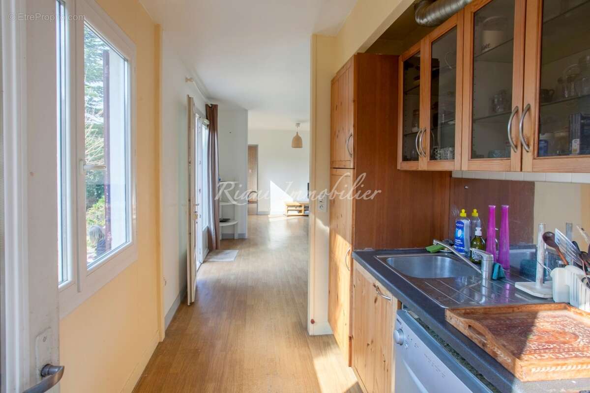 Maison 47 m² à Lagnes  - photo 7