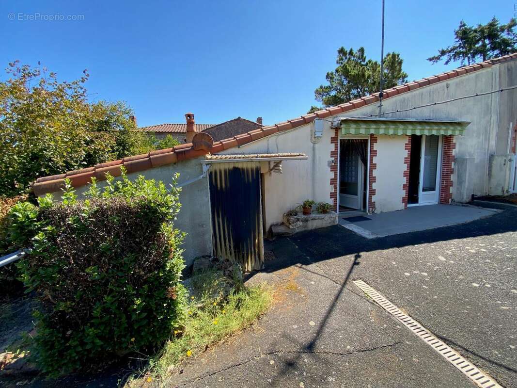 Maison 40 m² à Cugand  - photo 2