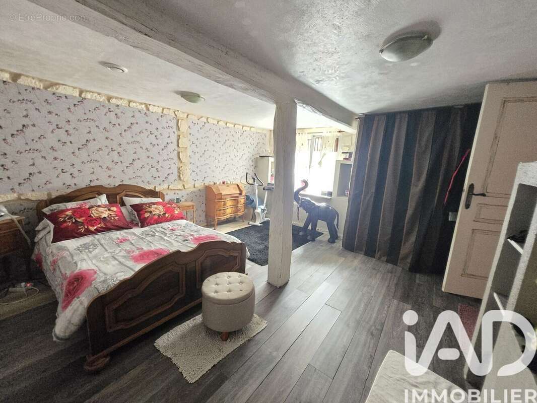 Maison 140 m² à Mouliherne  - photo 8
