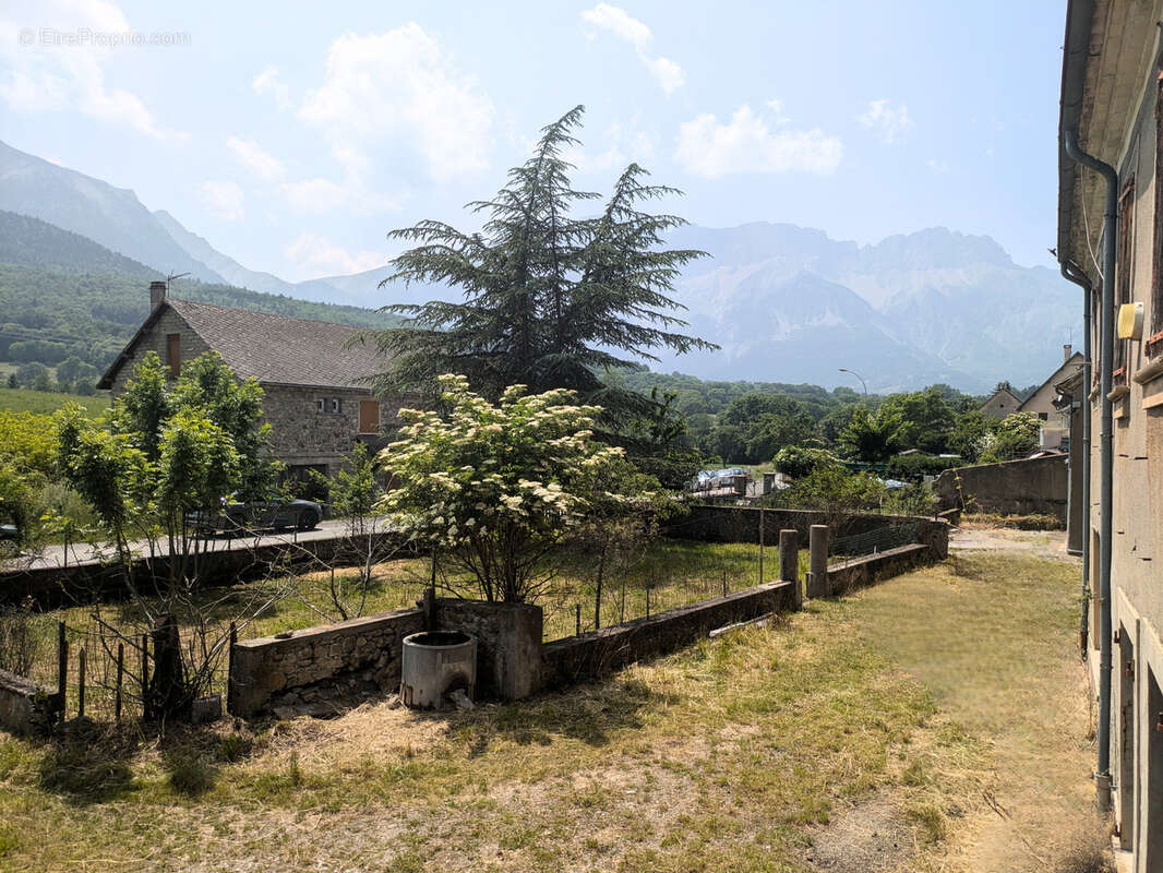 Maison de village en Pierre à Rénover au Cœur des Hautes-Alpes ! - photo 13