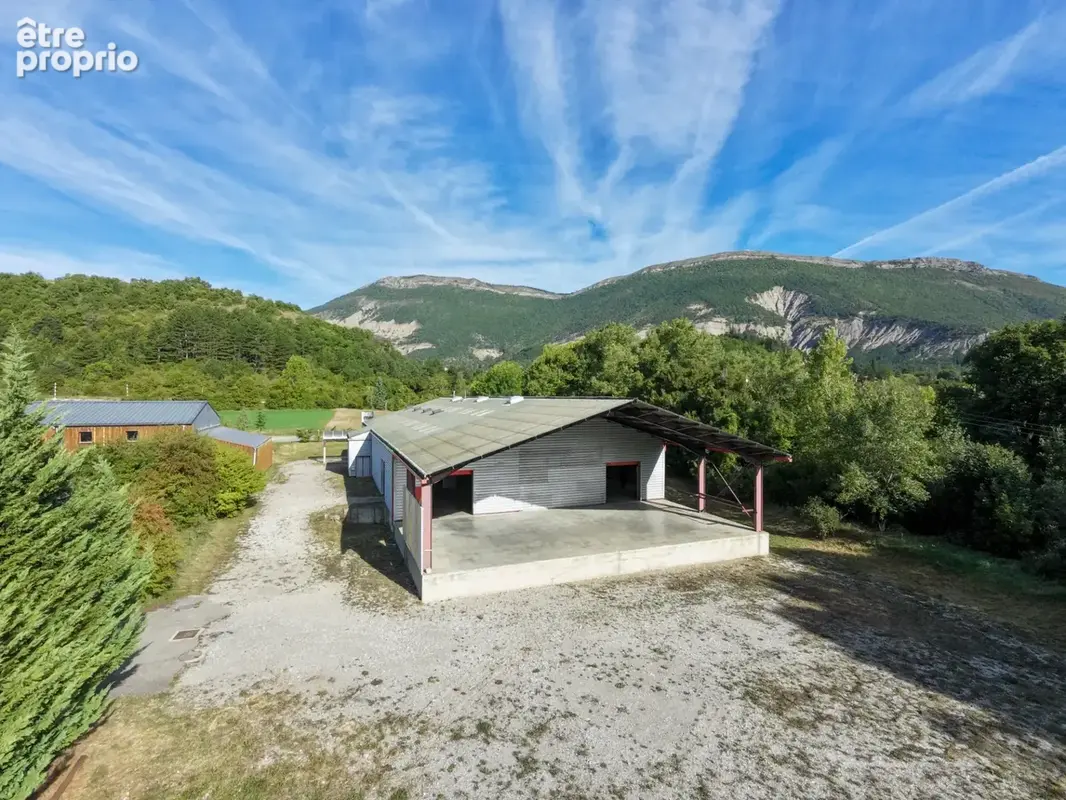 Veynes/Aspres sur Buech/ ZA La Condamine 05140 Local industriel 1000m2/ parcelle de 5000 m2 - photo 3