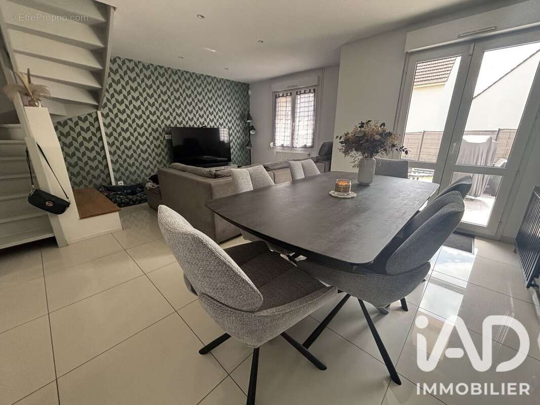 Maison 94 m² à Troyes  - photo 4