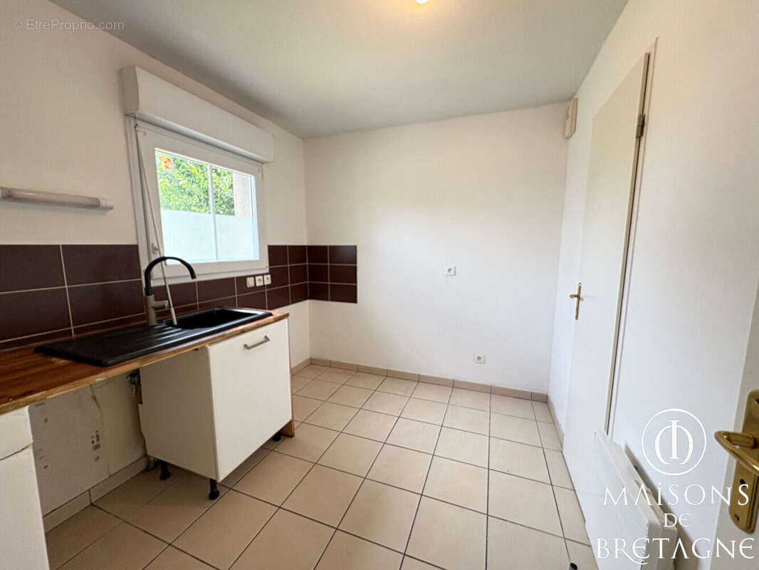 Maison T4 de 85 m² avec jardin et garage ROSPORDEN - photo 4