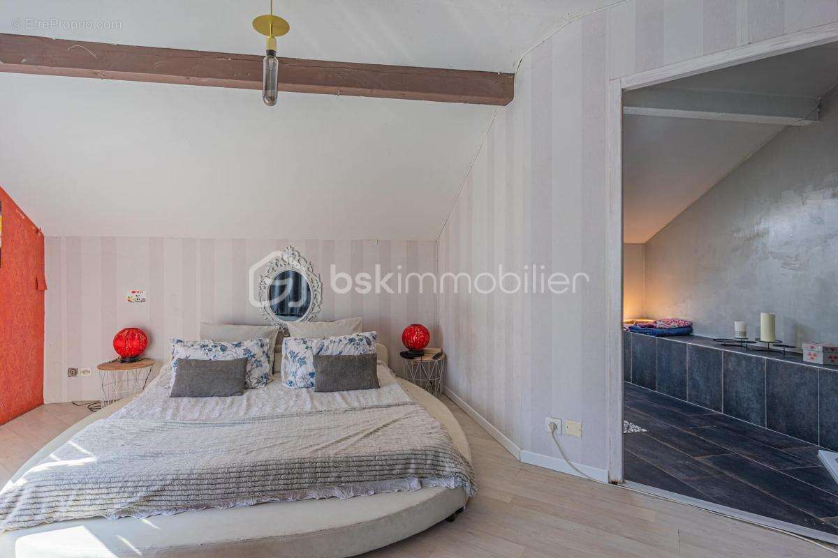 Maison à SERRIERES-EN-CHAUTAGNE