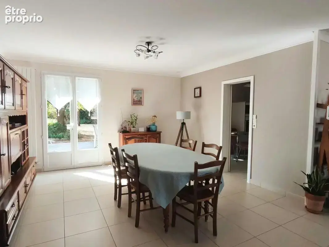 Maison de plain-pied sur grand terrain de 2 607 m2 -- macheco - photo 5