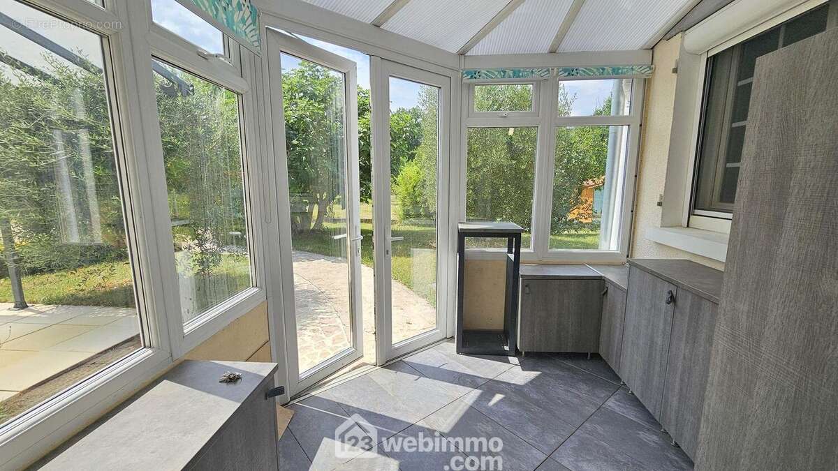 Un SAS d'entrée de 6 m²...