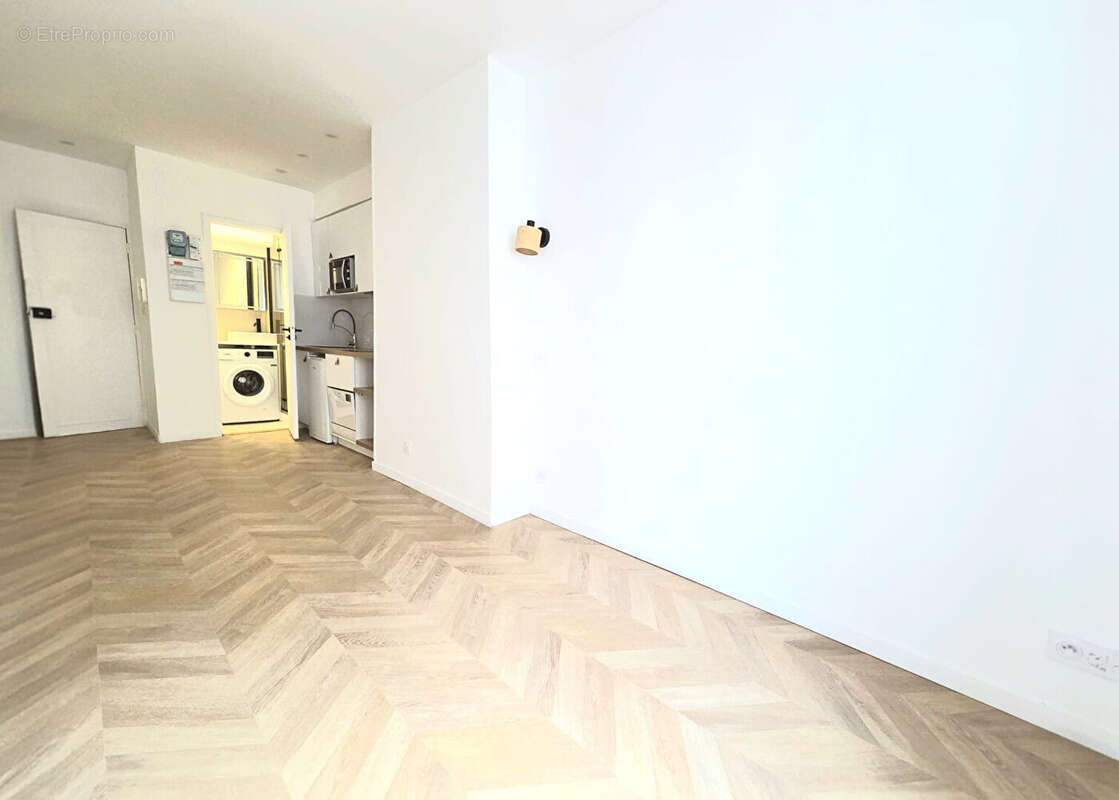 Appartement à PARIS-11E