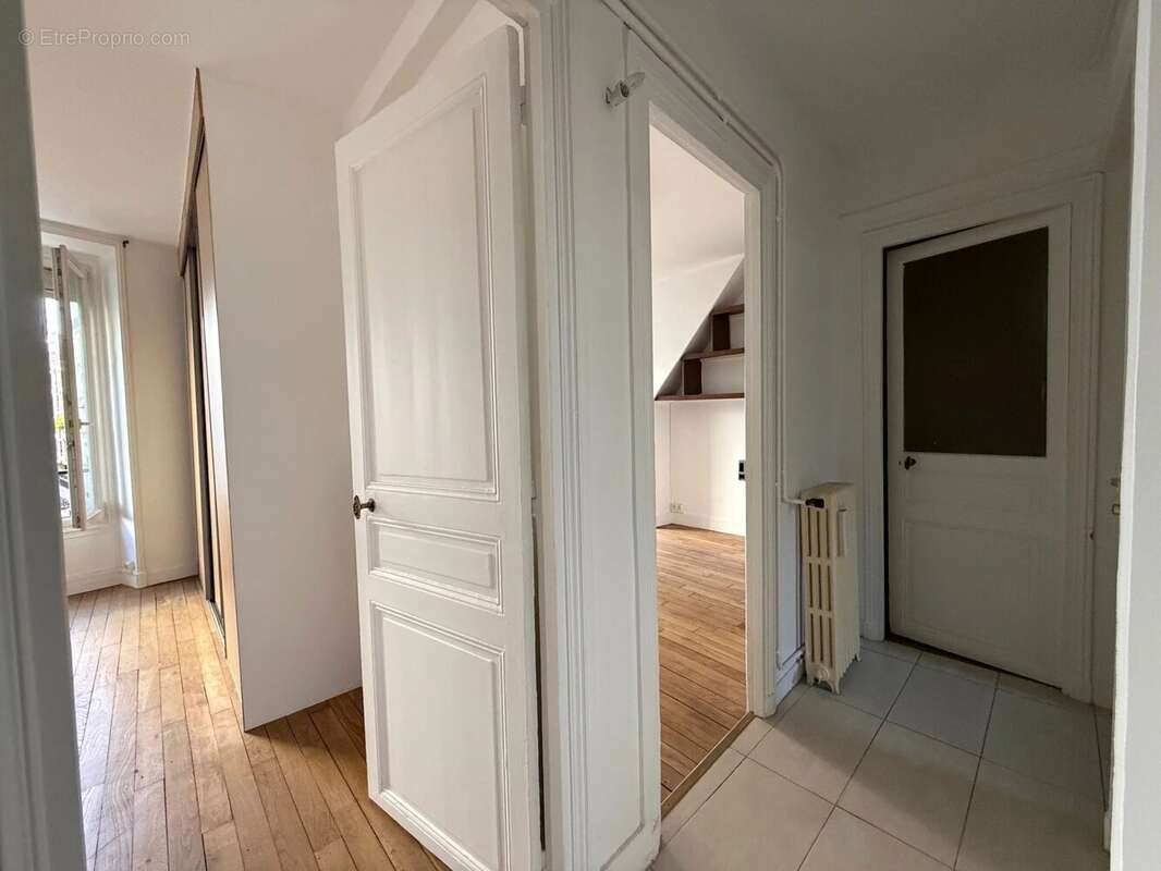 Appartement à PARIS-7E