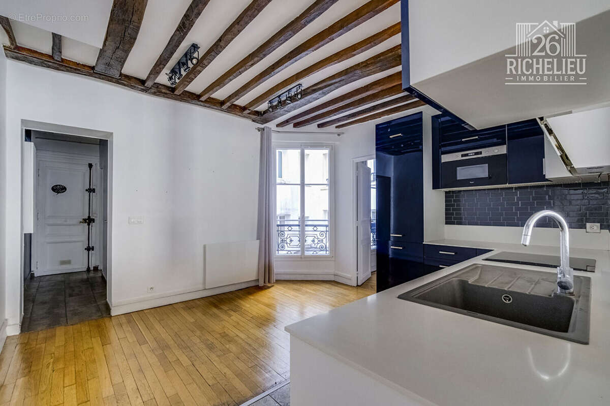 Appartement à PARIS-2E