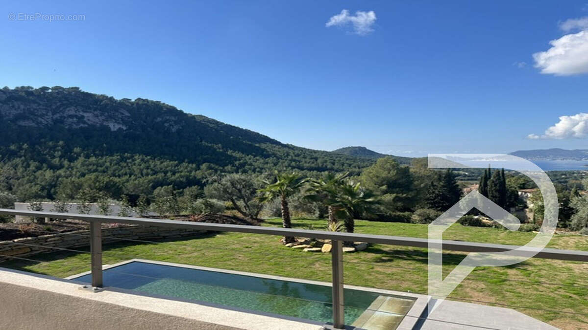 Maison à LA CADIERE-D&#039;AZUR