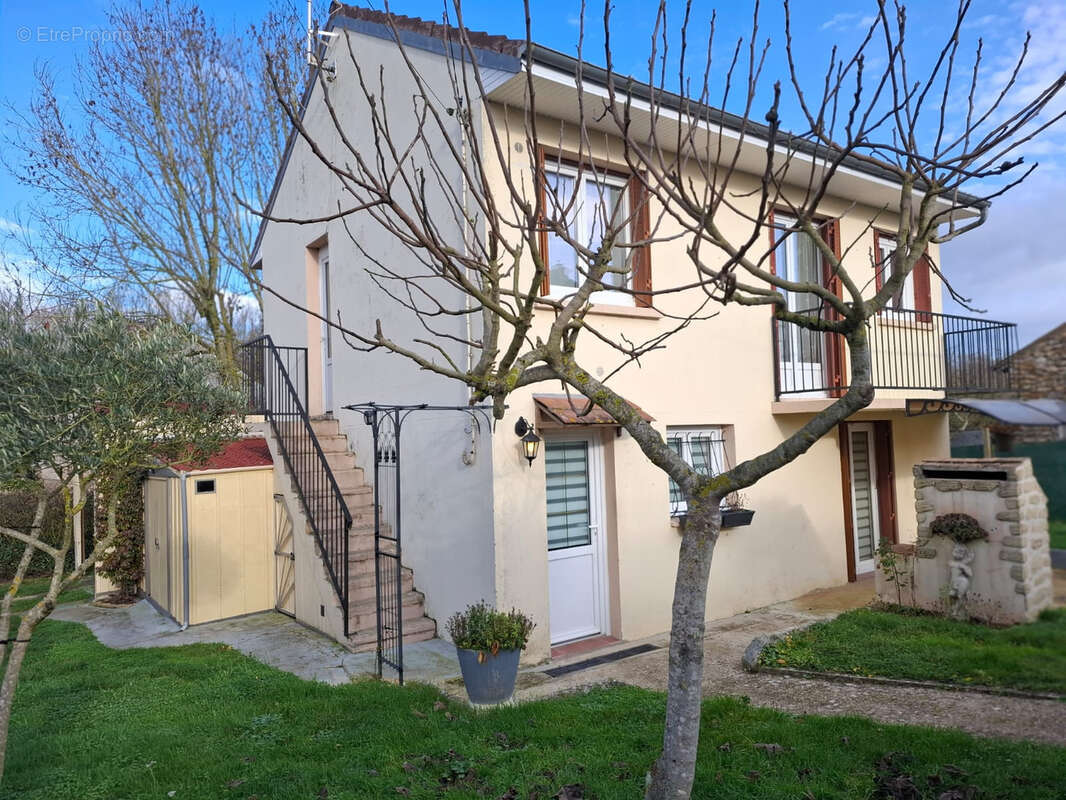 Maison à COULOMMIERS