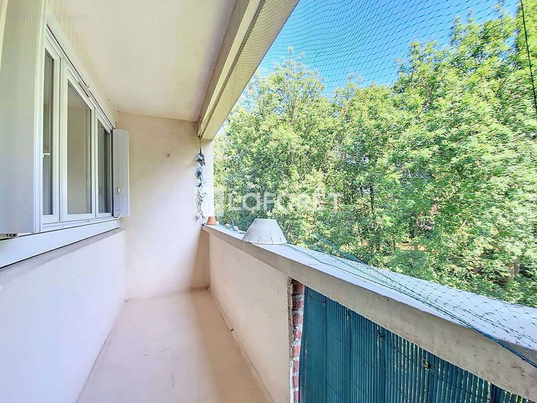 Appartement à VERNEUIL-SUR-SEINE