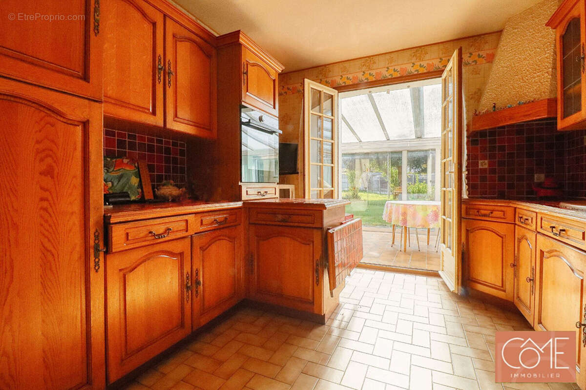 Maison à MONTREUIL-SUR-ILLE