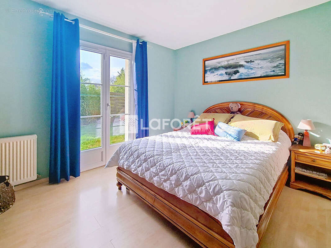 Maison à SAINT-SEBASTIEN-DE-MORSENT