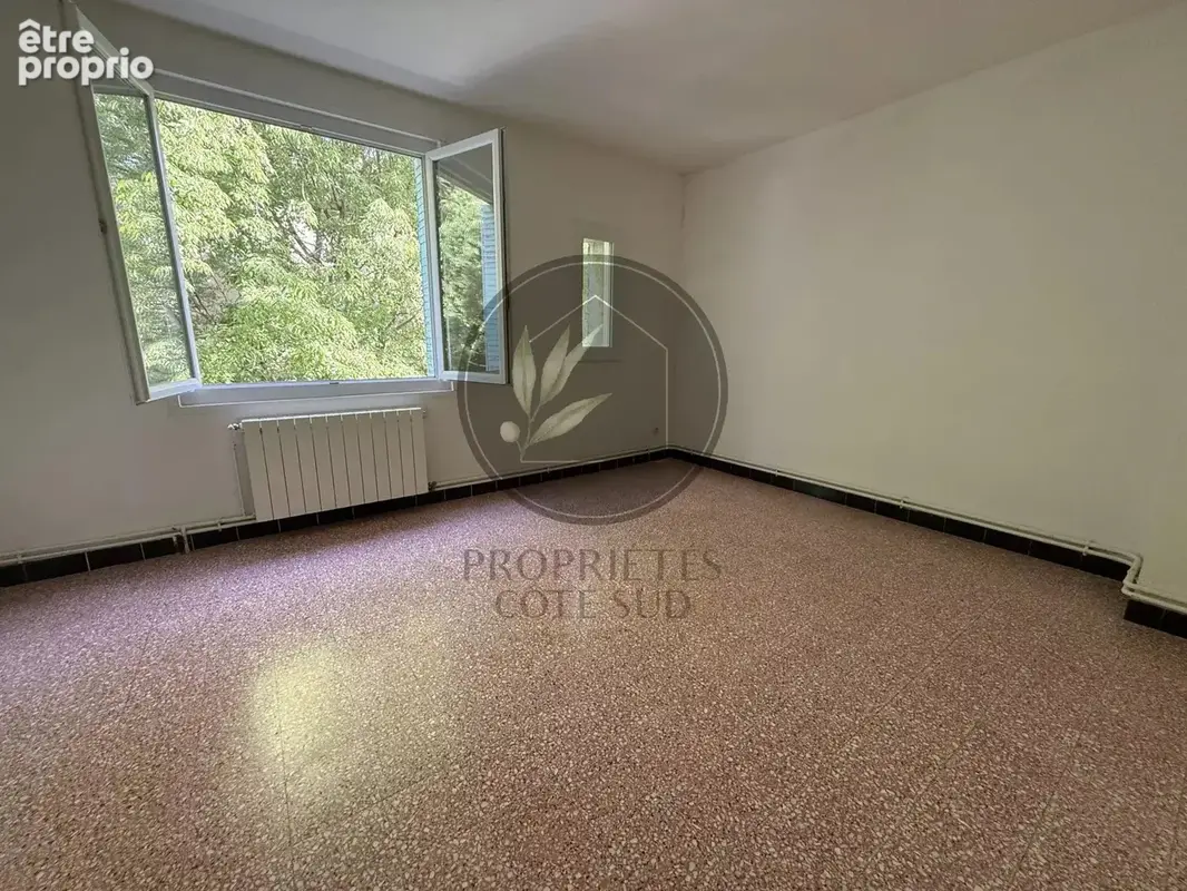Appartement 127 m2  Coeur de Laudun - photo 7