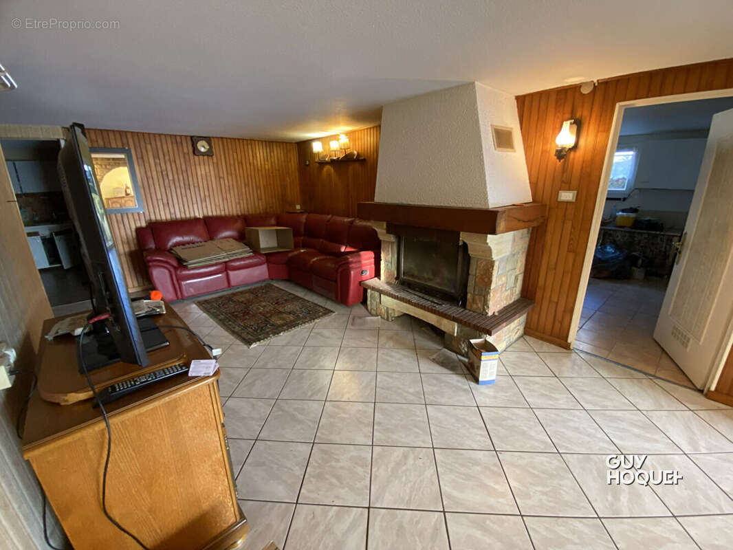 Maison à PARAY-LE-MONIAL