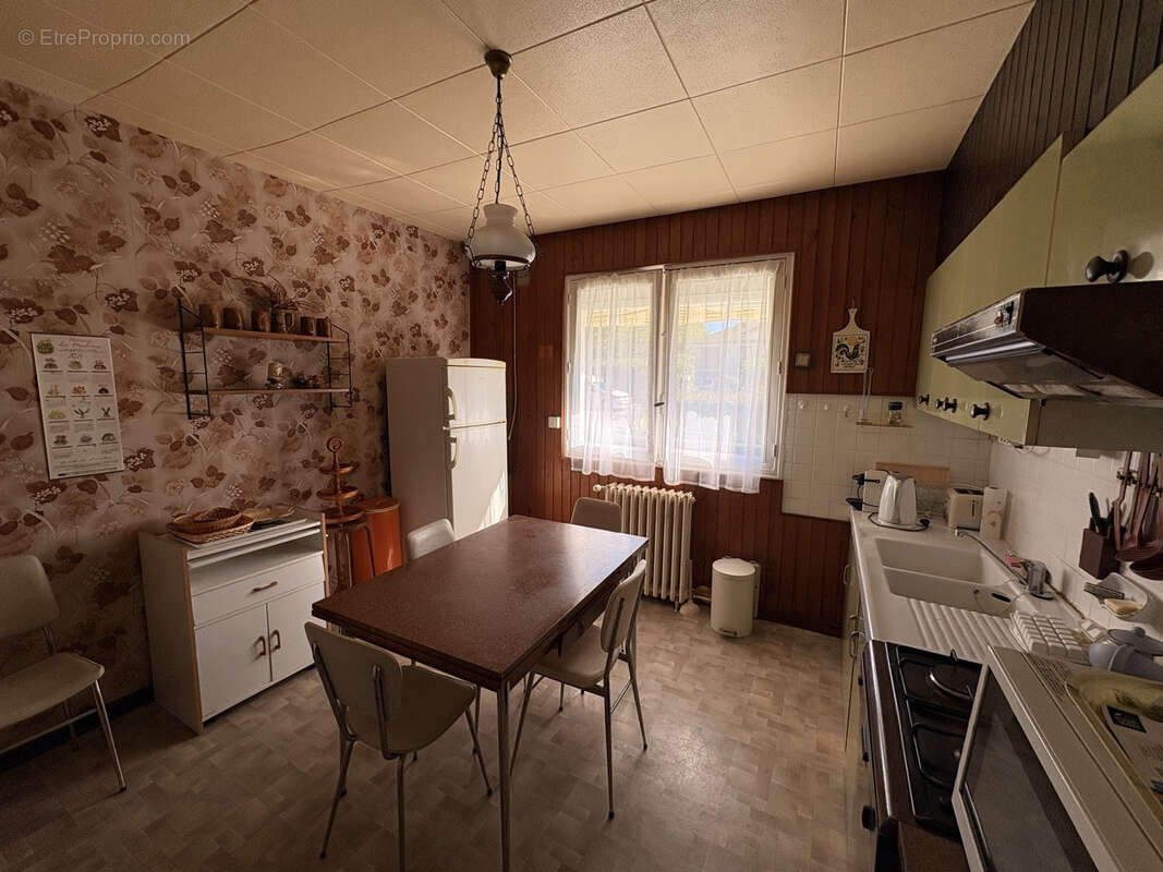 Maison à Egletons en CORREZE - photo 3