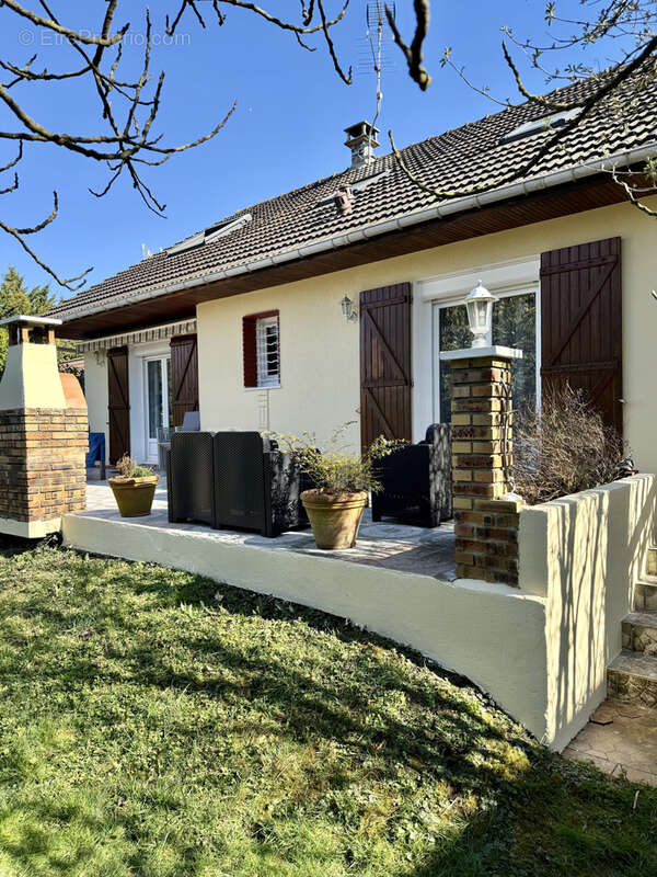 Maison à CLAYE-SOUILLY