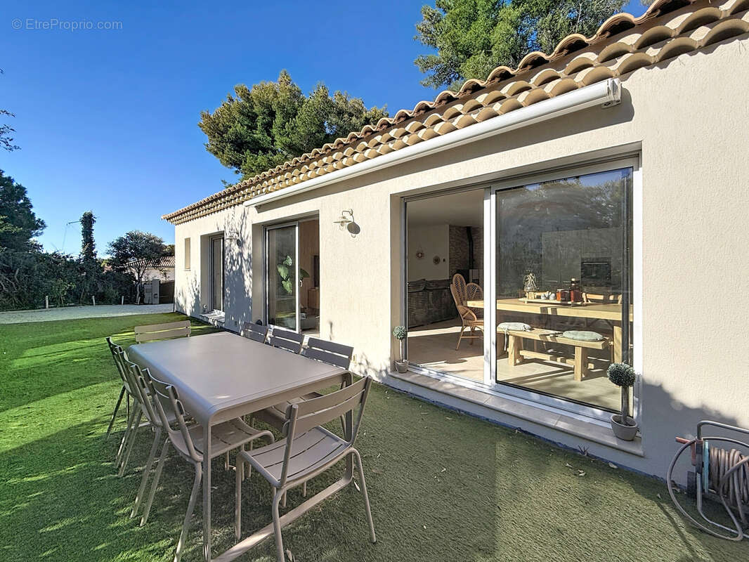 Maison à SIX-FOURS-LES-PLAGES