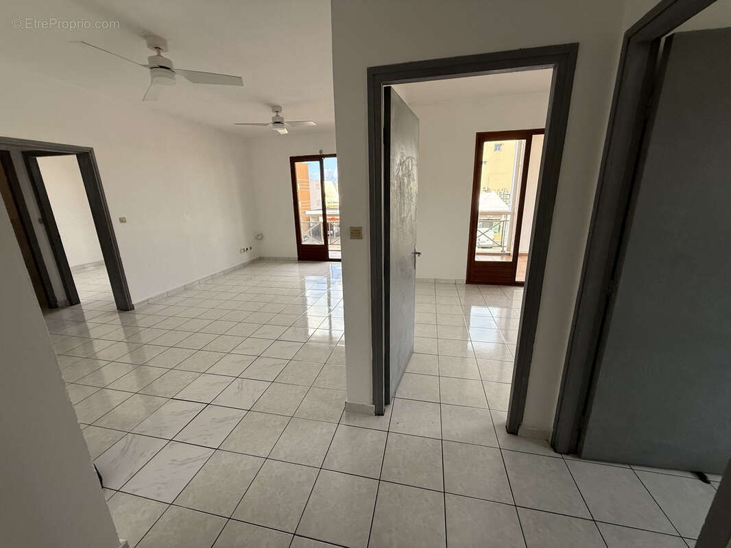 Appartement à SAINT-DENIS