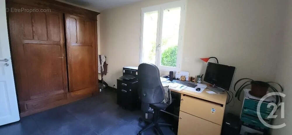 Maison 103 m² à Aurillac  - photo 8